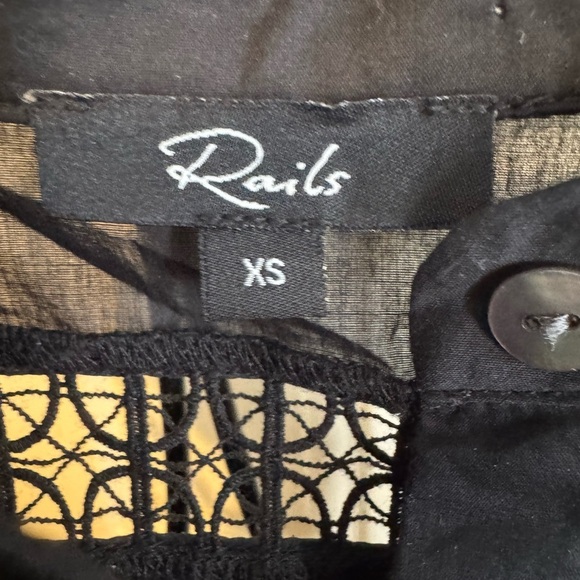 Rails
Louella Lace Inset Shirt NWOT - Picture 7 of 9